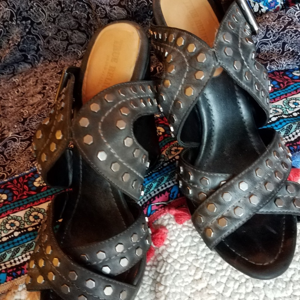 Awesome Wedge Platform Sandals